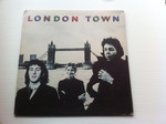 Wings - London Town PAS 10012 